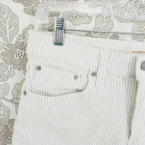 Levi's Mid Length Jean‎ Short Striped Women's  30 Stretched 9756 - Picture 3 of 6